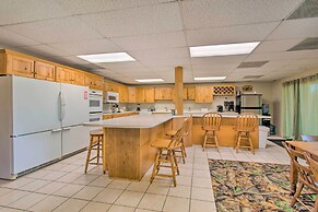 Idyllic Mt Sterling Retreat w/ Private Lake!