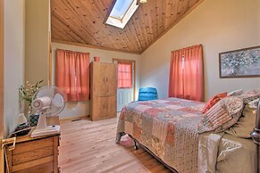 Idyllic Mt Sterling Retreat w/ Private Lake!