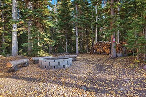 Spacious Mtn Manor, 1 Mi to Brian Head Resort!