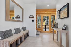 Spacious Mtn Manor, 1 Mi to Brian Head Resort!