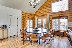 Spacious Mtn Manor, 1 Mi to Brian Head Resort!