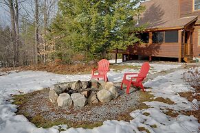Spacious Cabin: 10 Mi to Sunday River Skiing!