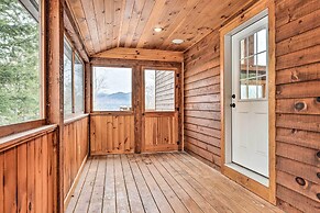 Spacious Cabin: 10 Mi to Sunday River Skiing!