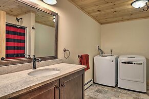 Spacious Cabin: 10 Mi to Sunday River Skiing!