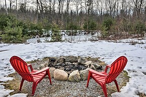 Spacious Cabin: 10 Mi to Sunday River Skiing!