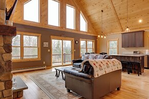 Spacious Cabin: 10 Mi to Sunday River Skiing!