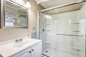 Newport House < 3 Mi to Beaches & Bowens Wharf!