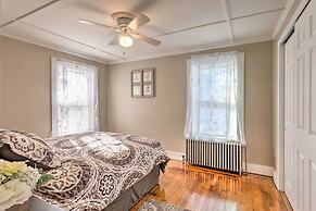 Newport House < 3 Mi to Beaches & Bowens Wharf!