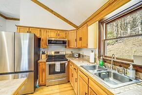 Boone Hideaway w/ Deck, Grill & Forest Views!
