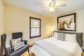 Boone Hideaway w/ Deck, Grill & Forest Views!