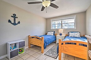 Port St Joe Getaway w/ Large Yard & Fire Pit!