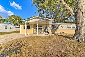 Port St Joe Getaway w/ Large Yard & Fire Pit!