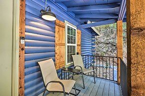 Secluded Table Rock Lake/branson Cabin w/ Hot Tub!