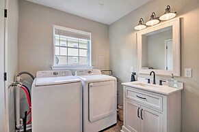Relaxing Townhome, 4 Mi to Mizzou University!