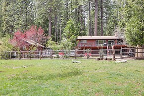 Furnished Deck & Nat'l Forest Views: Arnold Cabin