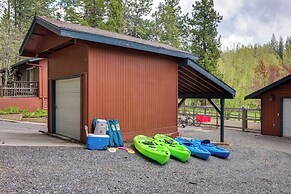 Furnished Deck & Nat'l Forest Views: Arnold Cabin