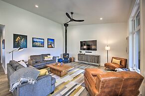 Elegant Priest Lake Townhome ~ 1 Mi From Lake