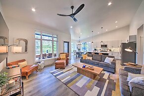 Elegant Priest Lake Townhome ~ 1 Mi From Lake