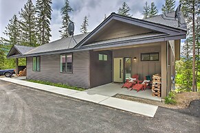 Elegant Priest Lake Townhome ~ 1 Mi From Lake