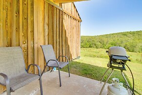 Secluded Everton Retreat w/ Ozark Mountain Views!