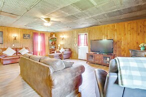 Ozark Mtn Views: Secluded Everton Retreat