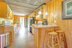 Ozark Mtn Views: Secluded Everton Retreat