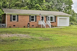 Charming Sanford Hideaway Home w/ Large Yard