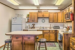 Rustic-chic Lake Glen Studio: 4 Mi to Beach!