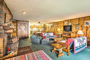 Rustic-chic Lake Glen Studio: 4 Mi to Beach!