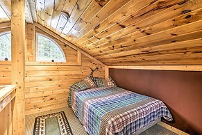 Pet-friendly Brantingham Cabin by ATV Trails