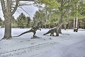 Pet-friendly Brantingham Cabin by ATV Trails