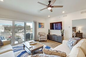 Bright Lewes Condo w/ Balcony, 7 Mi to Beach!