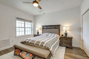 Bright Lewes Condo w/ Balcony, 7 Mi to Beach!