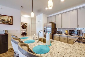 Bright Lewes Condo w/ Balcony, 7 Mi to Beach!