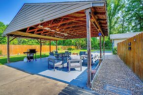Pet-friendly Clarksville Home w/ Central A/C