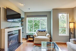 Quaint Issaquah Home - Walk to Shops & Dining