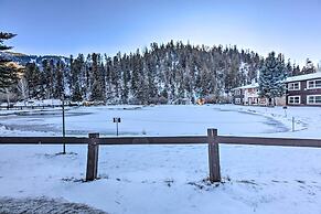 Stunning Red River Retreat Next to Ski Lift!
