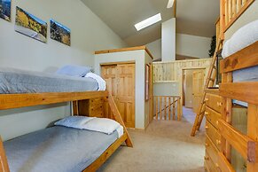 Stunning Red River Retreat Next to Ski Lift!