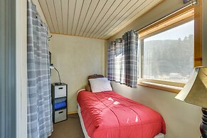 Stunning Red River Retreat Next to Ski Lift!