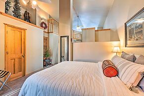 Stunning Red River Retreat Next to Ski Lift!