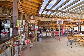 Montana's Emigrant Peaks Getaway: Apt w/ Amenities