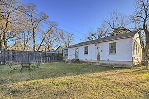 Yard w/ BBQ Pit: Getaway Near Dtwn Temple!