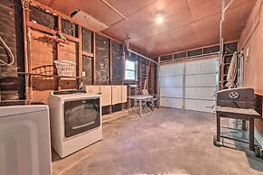 Yard w/ BBQ Pit: Getaway Near Dtwn Temple!