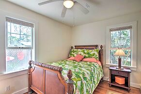 Colorful Pensacola Oasis: 1 Block to Bayview Park!