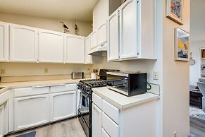 Walk to Seaside Beach: Vacation Rental Cottage!