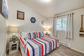 Walk to Seaside Beach: Vacation Rental Cottage!