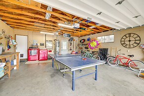 Walk to Seaside Beach: Vacation Rental Cottage!