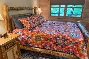 Franklin Cabin Surrounded by Smoky Mountains!