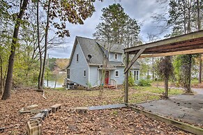 Sunny Lakefront Escape in Prosperity w/ Dock!