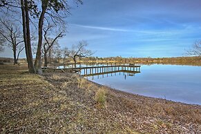 Lakefront Cabin w/ 2 Lofts, Boats on 4 Acres